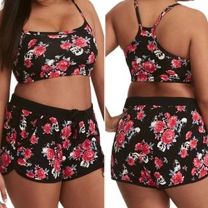 New Skull & Roses 2 Piece Swimsuit